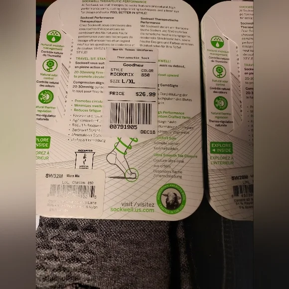 2 Pair Sockwell  Black and Gray Athletic Socks - Picture 3 of 3